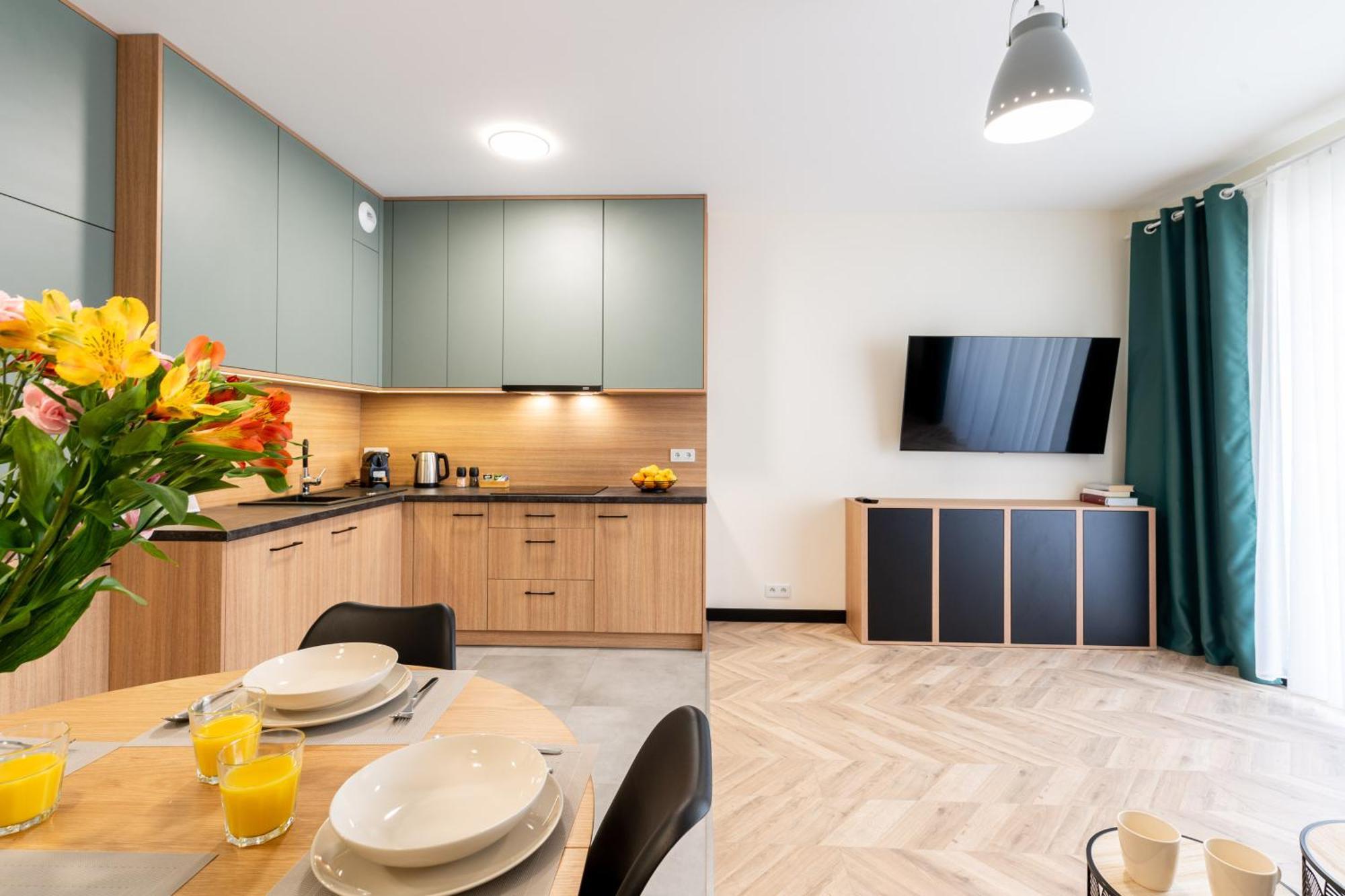 Saska Park Apartments Krakow Bagian luar foto